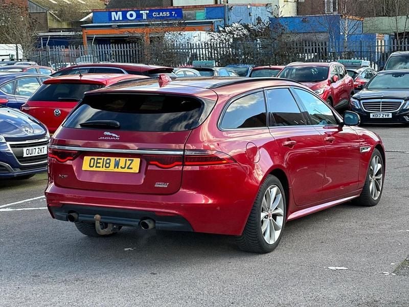 Used Jaguar XF Sportbrake R-Sport 240 HP (176 kW) 2018 Red Estate