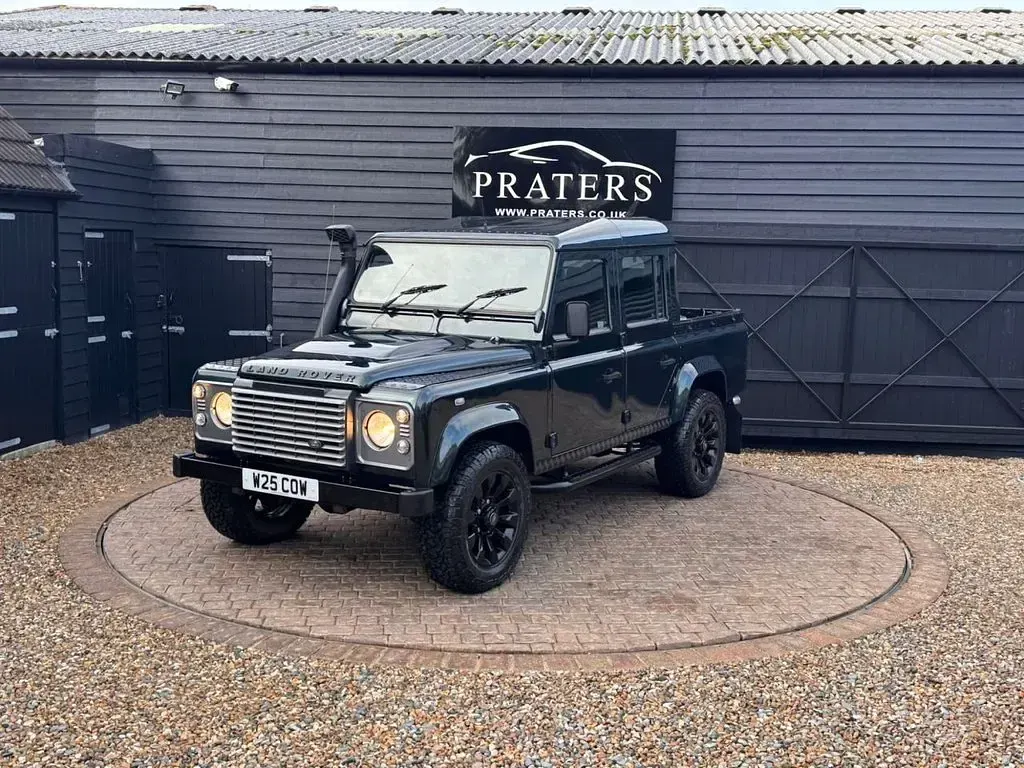 Used Land Rover Defender 2014 Green Pickup