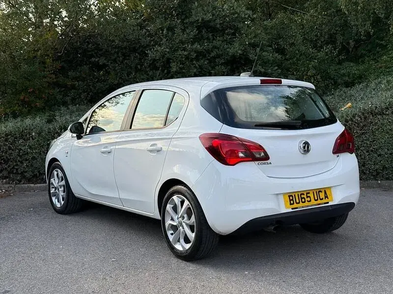 Used Vauxhall Corsa SRi 2015 White Hatchback
