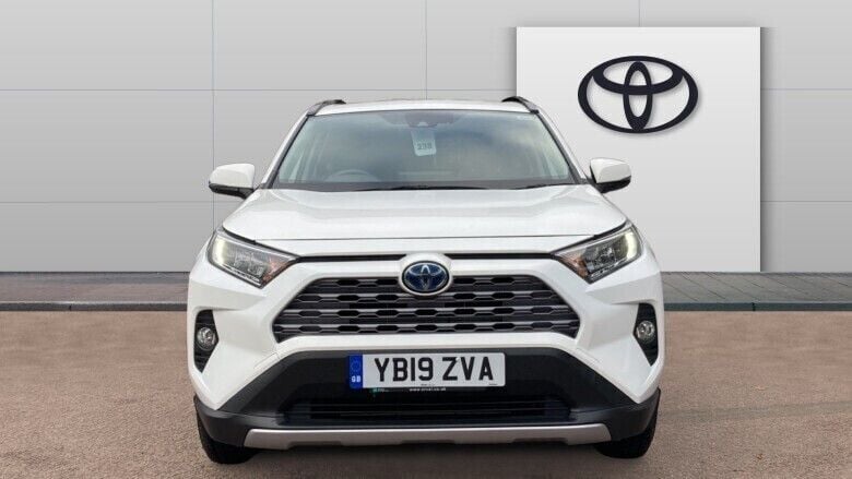 Used Toyota RAV4 Hybrid 218 HP (160 kW) 2019 Pure white SUV