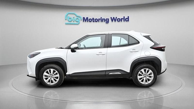 Used Toyota Yaris Cross 116 HP (85 kW) 2022 White SUV