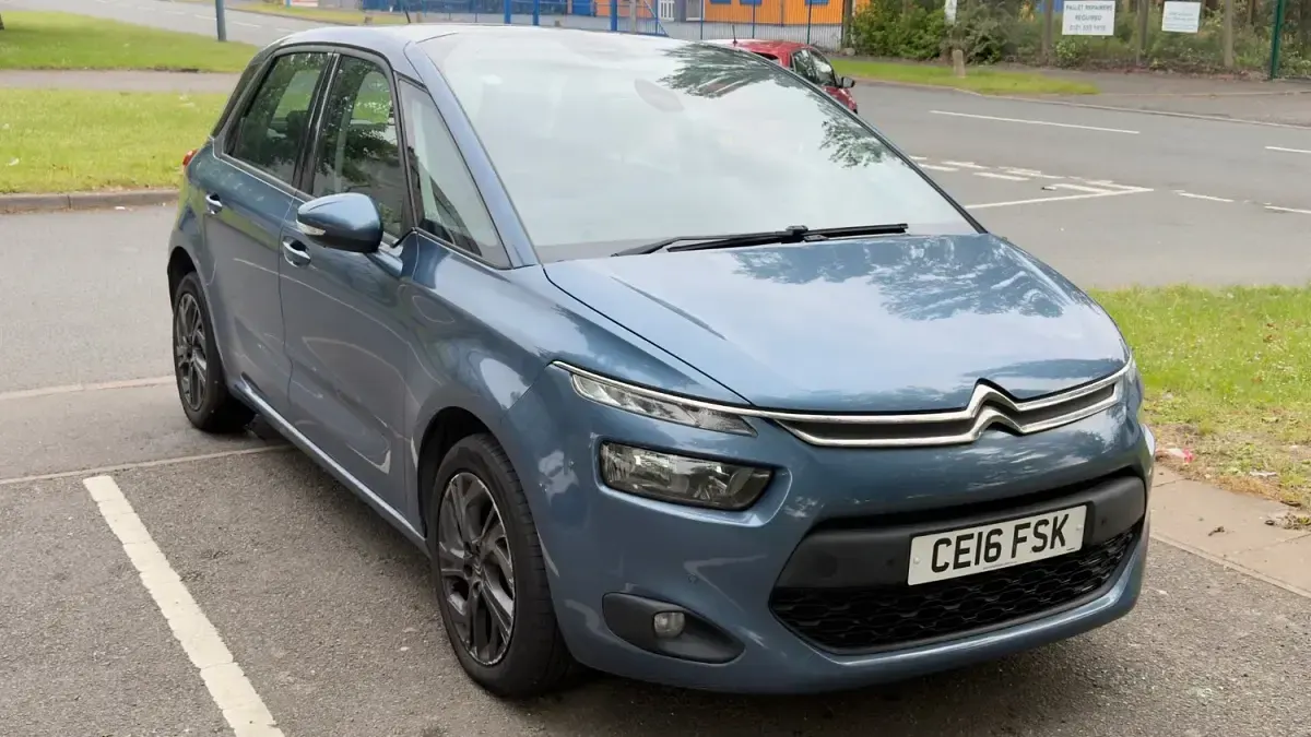Used Citroën C4 Picasso SELECTION 2016 Blue MPV