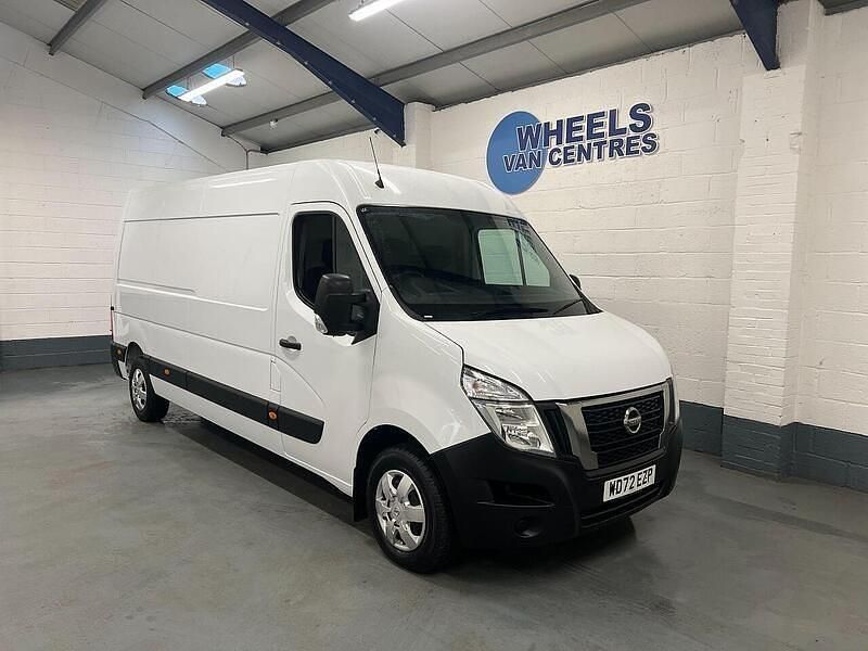 Used Nissan Interstar Acenta 135 HP (99 kW) 2023 White Van