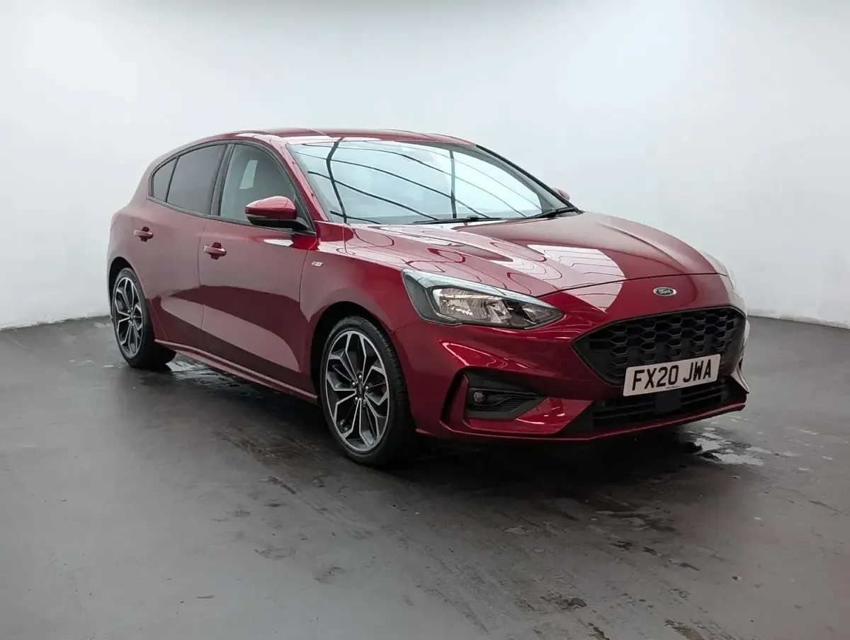 Used Ford Focus ST-Line X 120 HP (88 kW) 2020 Red Hatchback