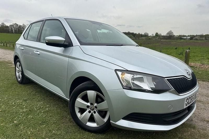 Used Skoda Fabia SE 90 HP (66 kW) 2016 Silver Hatchback