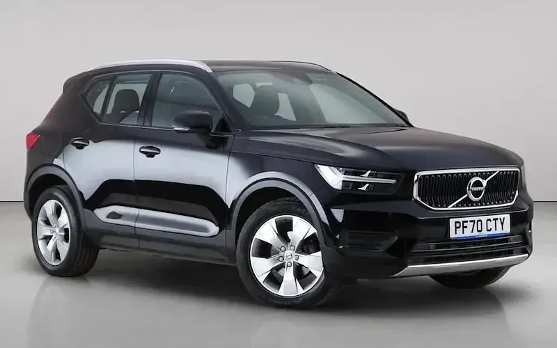 Used Volvo XC40 Momentum 163 HP (119 kW) 2021 SUV