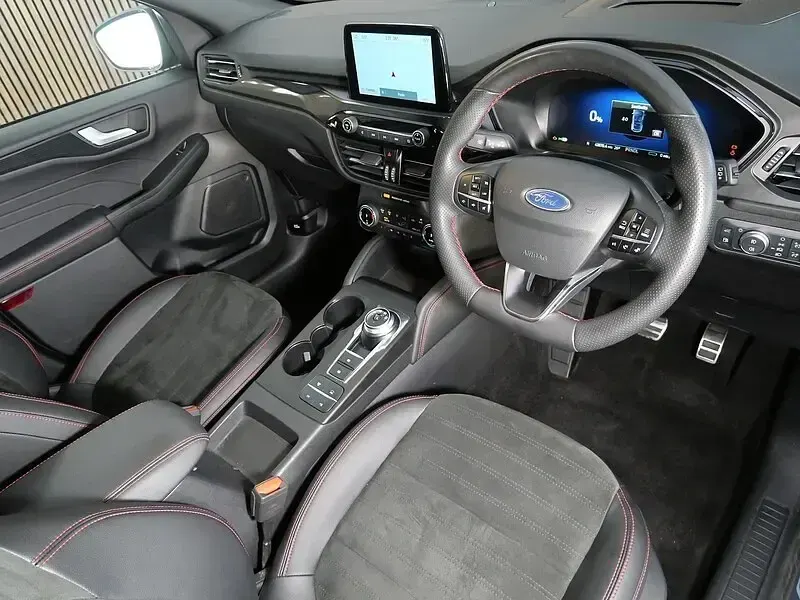 Used Ford Kuga ST-Line X 190 HP (139 kW) 2023 Grey SUV