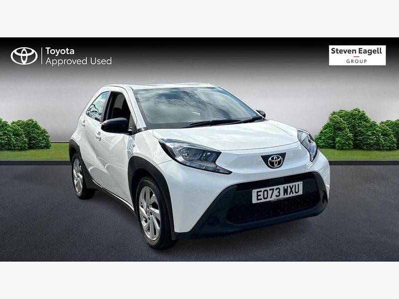 White Used 2023 Toyota Aygo PURE Hatchback | £12,534 (Fair price) - Image 1/3