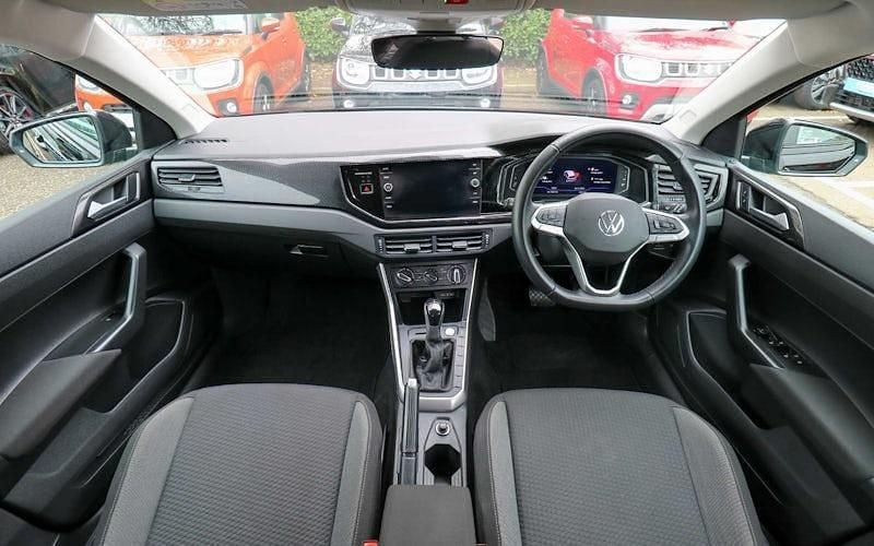 Used VW Polo Life 95 HP (69 kW) 2025 Hatchback