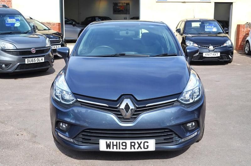 Used Renault Clio V Play 2026 Grey Hatchback