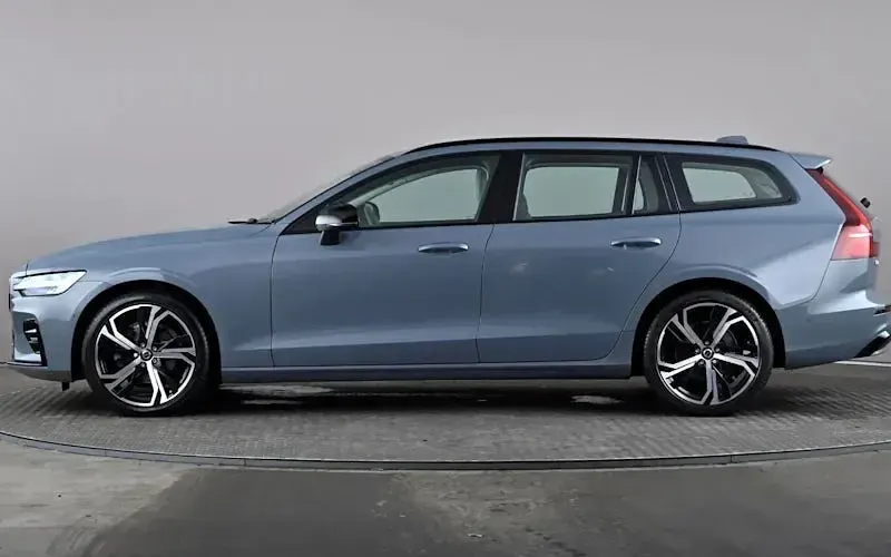 Used Volvo V60 Plus 163 HP (119 kW) 2023 Grey Estate