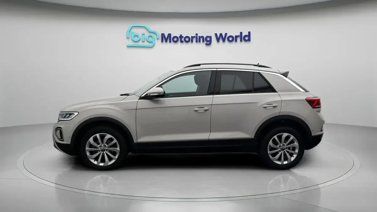 Used VW T-Roc Match 116 HP (85 kW) 2024 Grey SUV