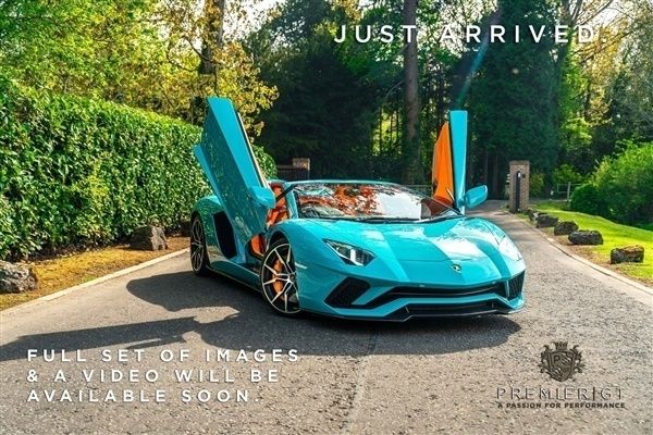 Blue Used 2018 Lamborghini Aventador Cabriolet | £279,995 (Fair price) - Image 1/1