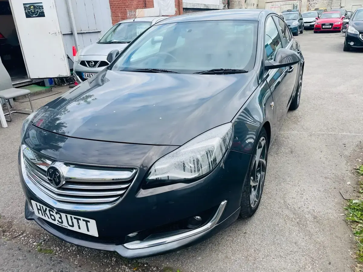 Used Vauxhall Insignia SRi 163 HP (119 kW) 2014 Grey Hatchback