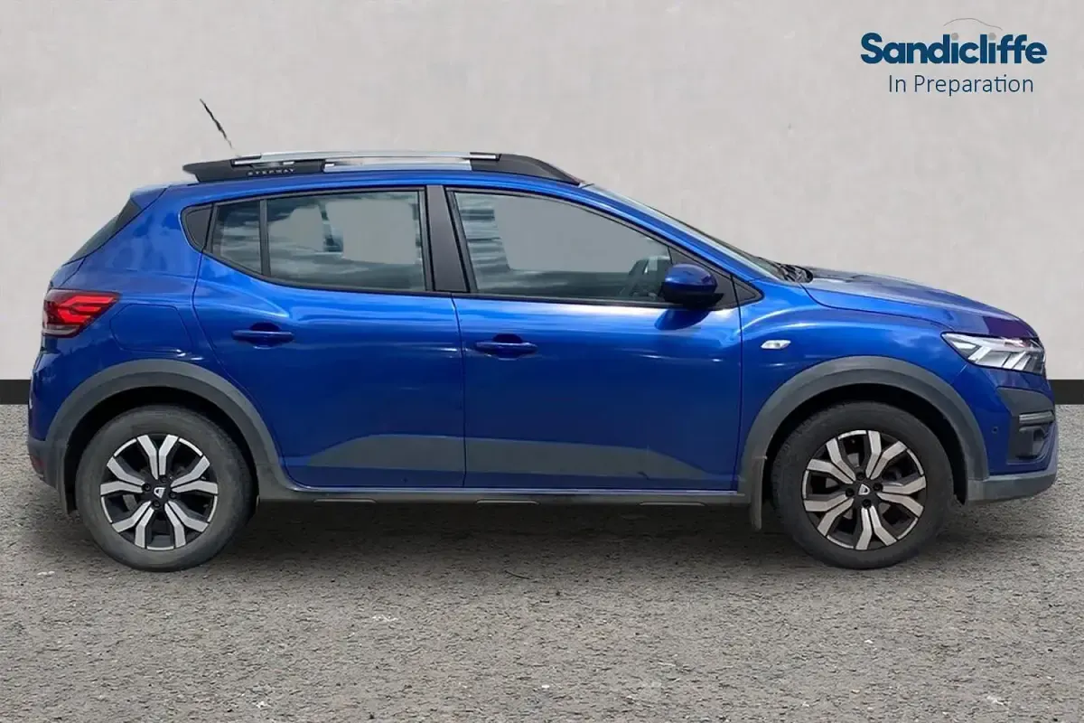 Used Dacia Sandero Stepway 91 HP (66 kW) 2021 Metallic  azurite blue Hatchback