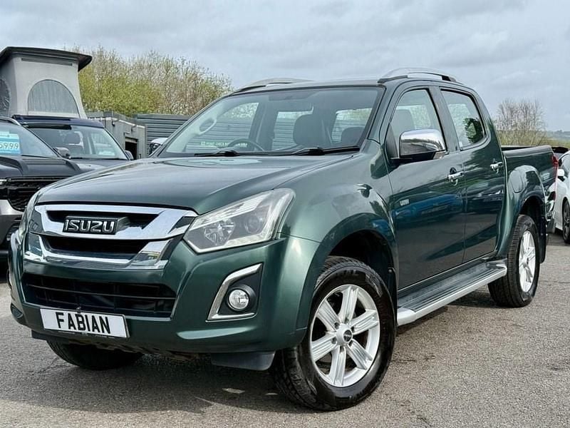 Used Isuzu Pick up 164 HP (120 kW) 2018 Green Pickup