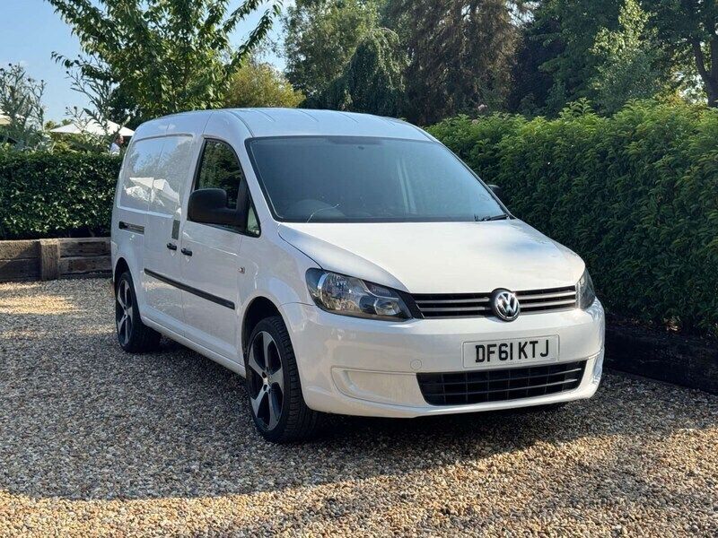 White Used 2012 VW Caddy Maxi MPV | £7,495 (Fair price) - Image 1/4