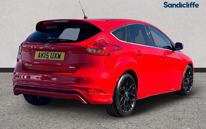 Used Ford Focus Zetec 125 HP (91 kW) 2016 Hatchback