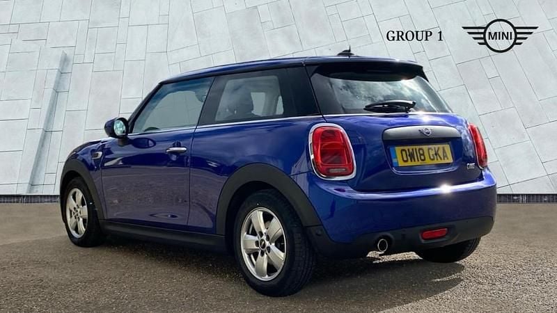 Used Mini ONE Hatch 101 HP (74 kW) 2018 Blue Hatchback