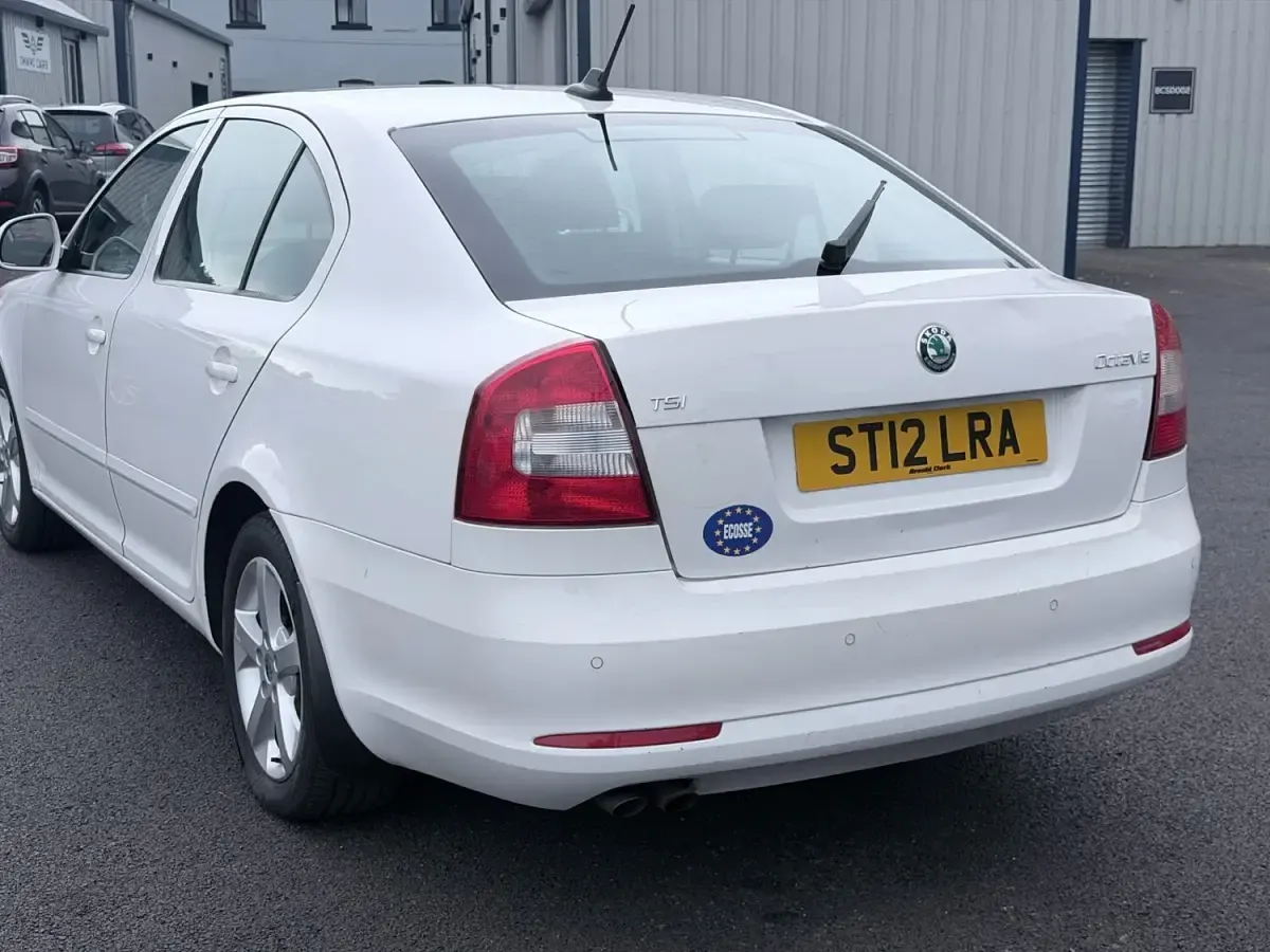 Used Skoda Octavia Fresh 2012 White Hatchback