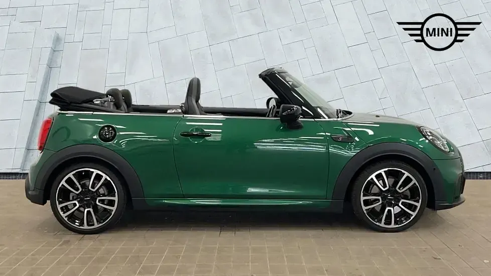 Begagnad Mini Cooper S Sport 176 HK (129 kW) 2021 Grön Halvkombi