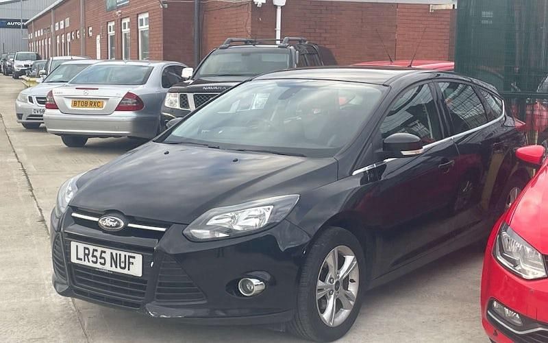 Used Ford Focus Zetec 105 HP (77 kW) 2014 Hatchback