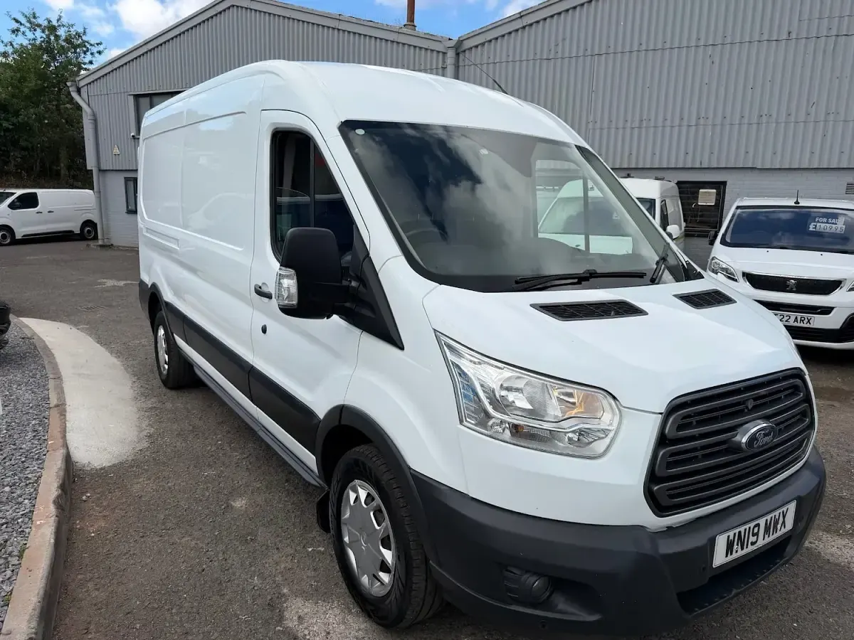 Used Ford Transit 130 HP (95 kW) 2019 White Van