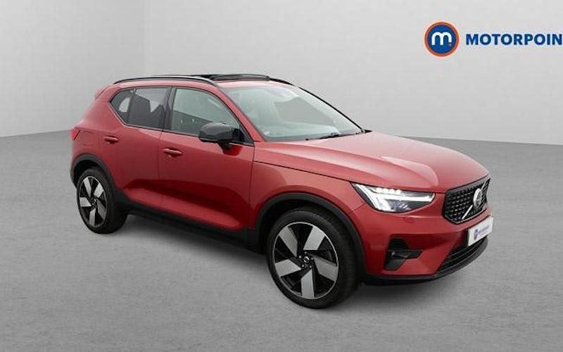 Used Volvo XC40 Ultimate 262 HP (192 kW) 2023 Red SUV