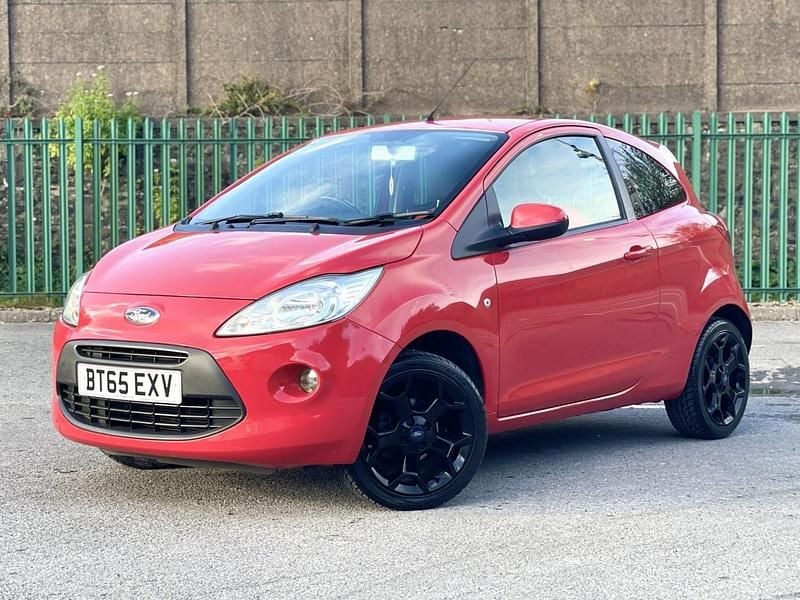 Used Ford Ka Zetec 69 HP (50 kW) 2016 Red Hatchback
