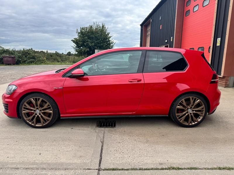 Used VW Golf VII GTI 2015 Red Hatchback