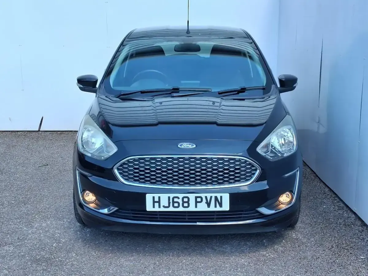Used Ford Ka Zetec 84 HP (61 kW) 2018 Black Sedan
