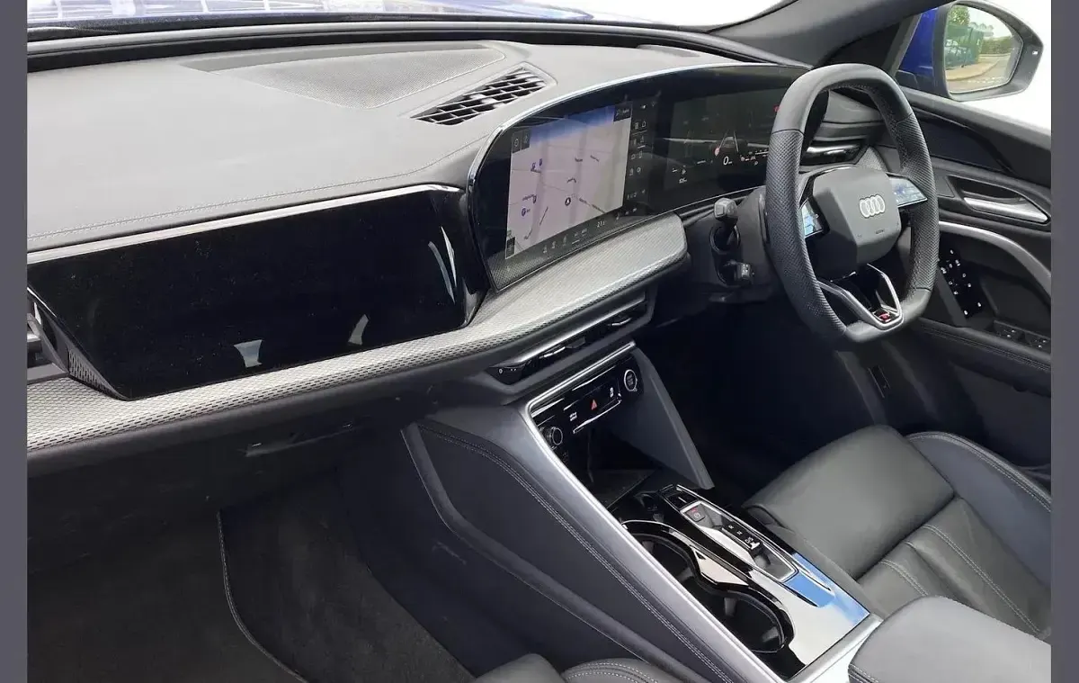 Begagnad Audi Q5 Sportback S-Line 204 HK (150 kW) 2025 Blå SUV