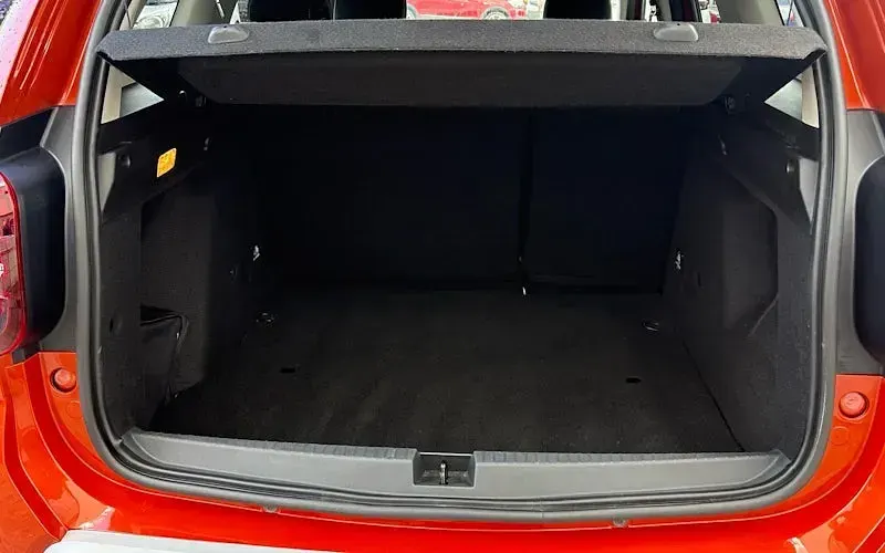 Begagnad Dacia Duster Prestige 131 HK (96 kW) 2022 Orange SUV