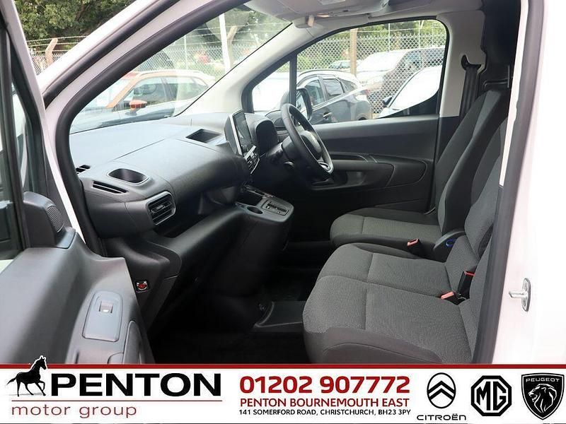 Used Citroën e-Berlingo 98 kW (134 HP) 2025 White MPV