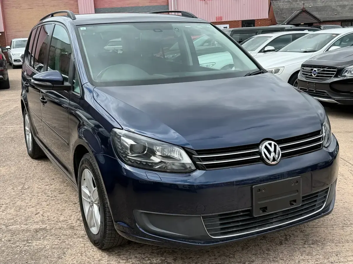 Used VW Touran 140 HP (102 kW) 2015 Blue MPV
