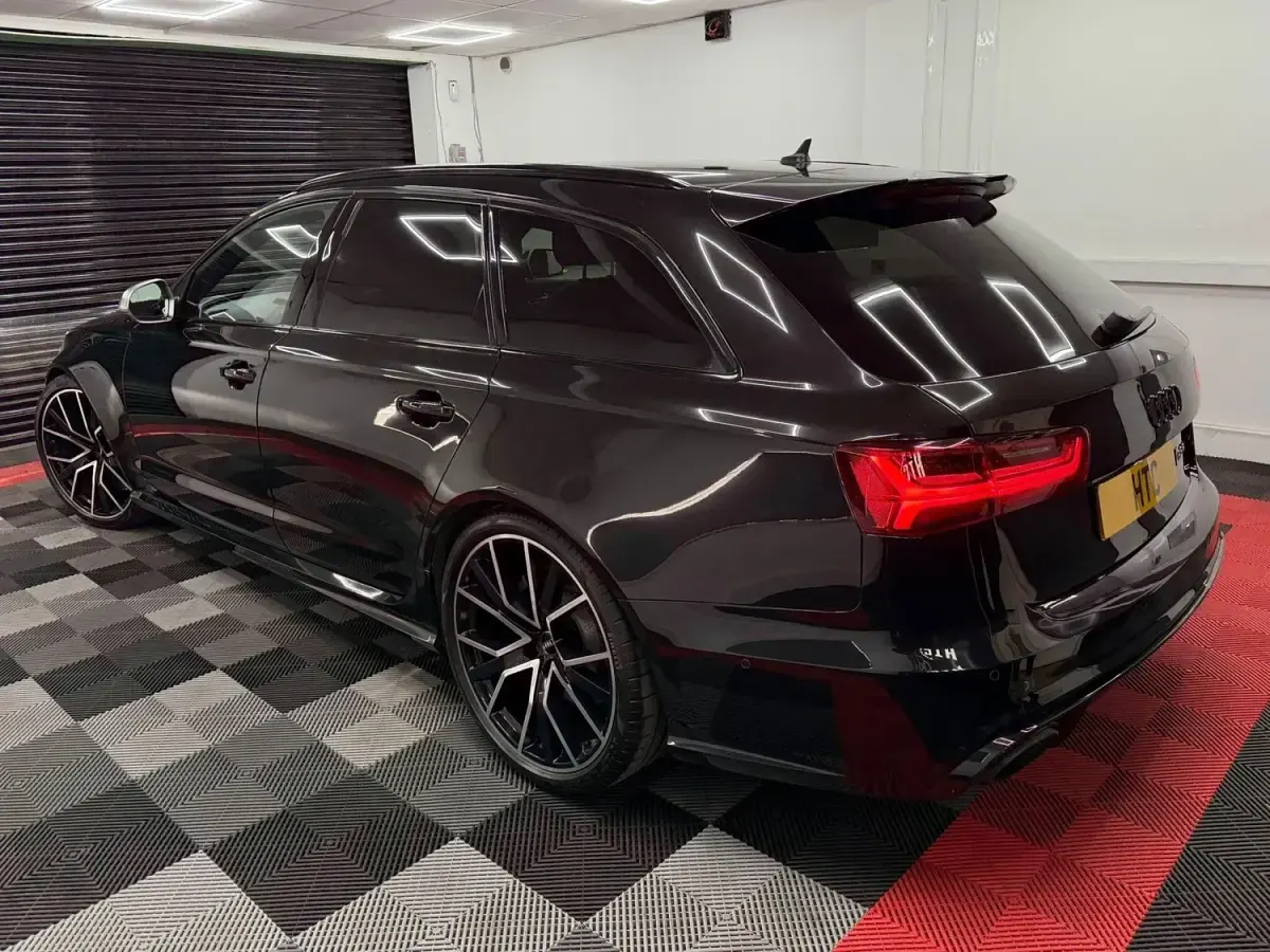 Used Audi RS6 Performance 2015 Black Estate
