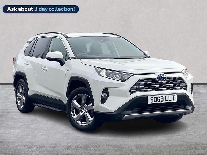 White Used 2019 Toyota RAV4 Design Estate | £19,699 (Fair price) - Image 1/4