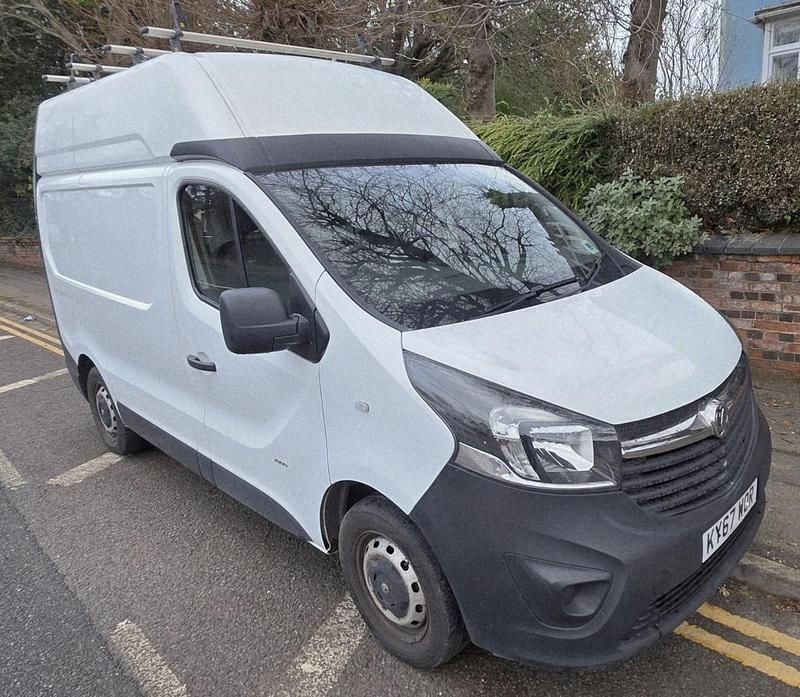 Used Vauxhall Vivaro 2017 White MPV