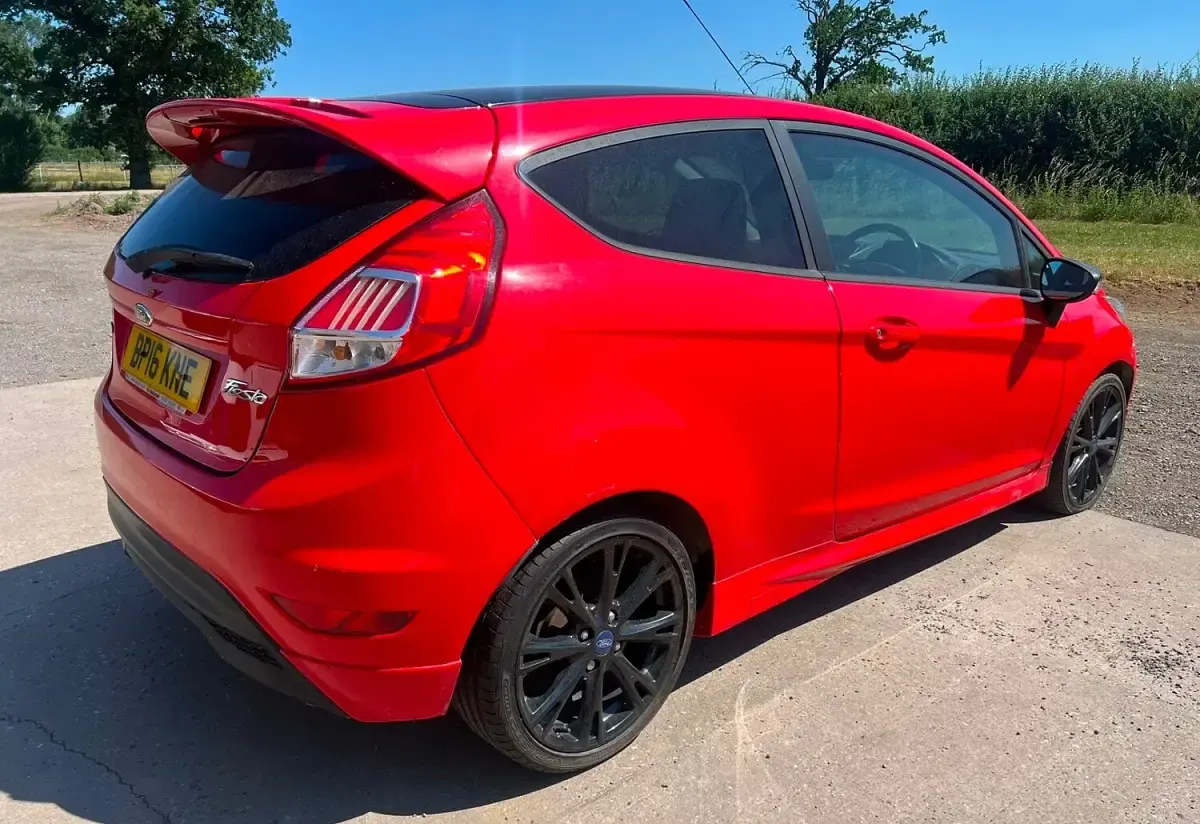 Used Ford Fiesta Zetec 2016 Red Hatchback