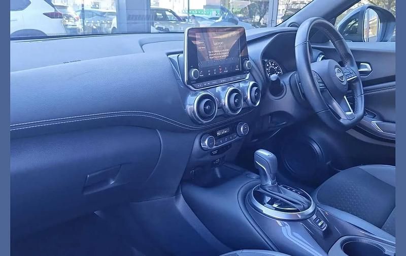 Used Nissan Juke N-Connecta 112 HP (82 kW) 2023 Black SUV