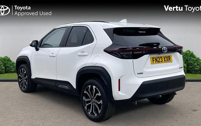 Used Toyota Yaris Hybrid Design 116 HP (85 kW) 2026 Estate