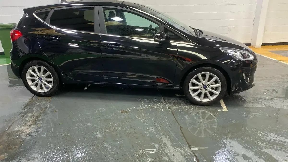 Used Ford Fiesta Titanium 100 HP (73 kW) 2019 Black Hatchback