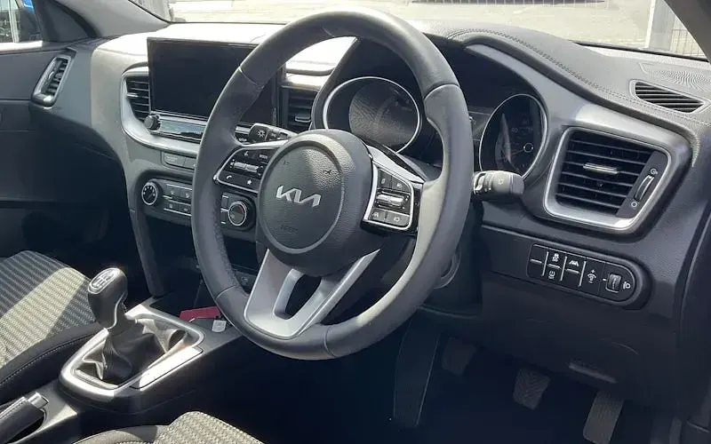 New Kia XCeed 140 HP (102 kW) 2025 SUV
