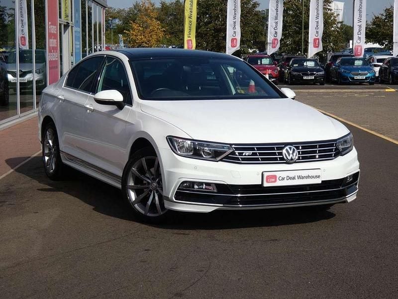 White Used 2017 VW Passat R-line Sedan | £11,399 (Fair price) - Image 1/4