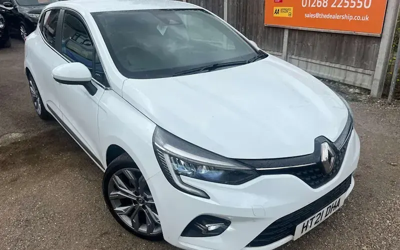 Used Renault Clio Version S 101 HP (74 kW) 2020 White Hatchback