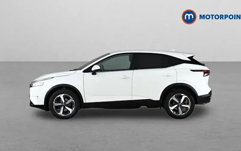 Used Nissan Qashqai N-Connecta 158 HP (116 kW) 2023 White SUV