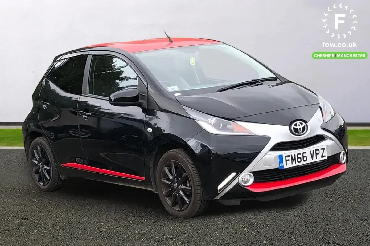 Used Toyota Aygo x-press 69 HP (50 kW) 2017 Hatchback