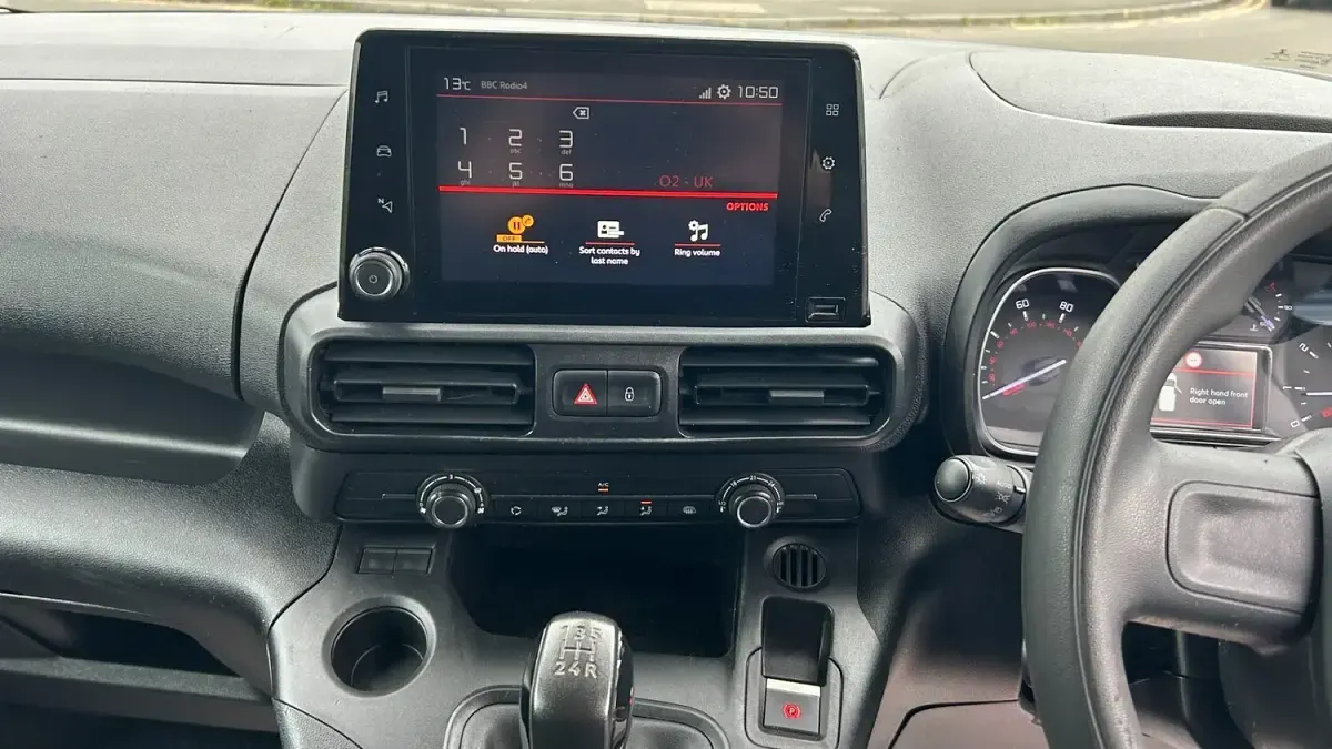 Used Citroën Berlingo 100 HP (73 kW) 2020 White MPV