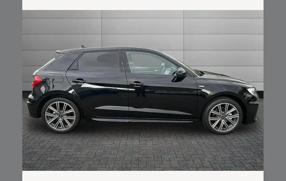 Used Audi A1 S-Line 113 HP (83 kW) 2026 Black SUV