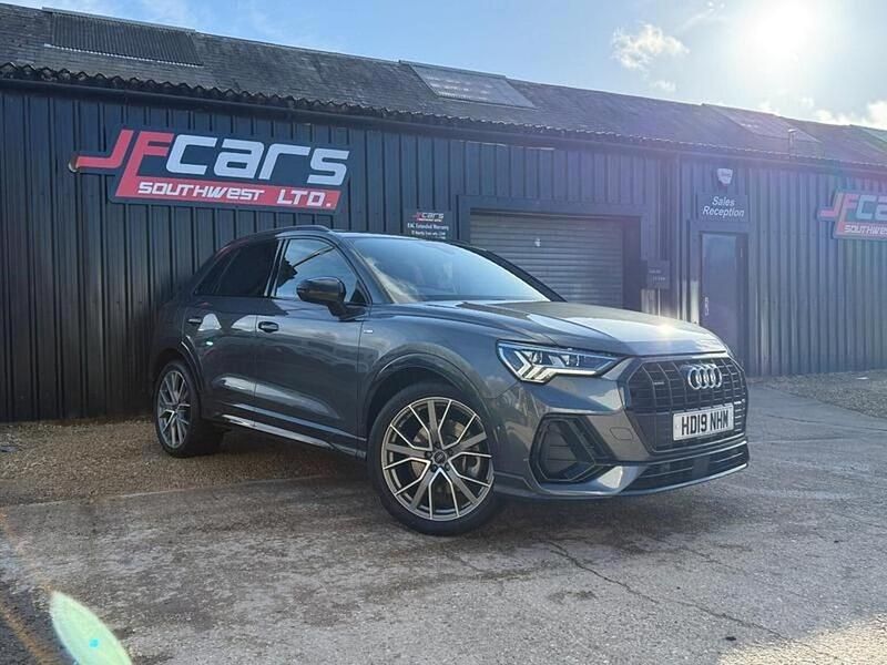 Used Audi Q3 Advanced 190 HP (139 kW) 2019 Grey SUV